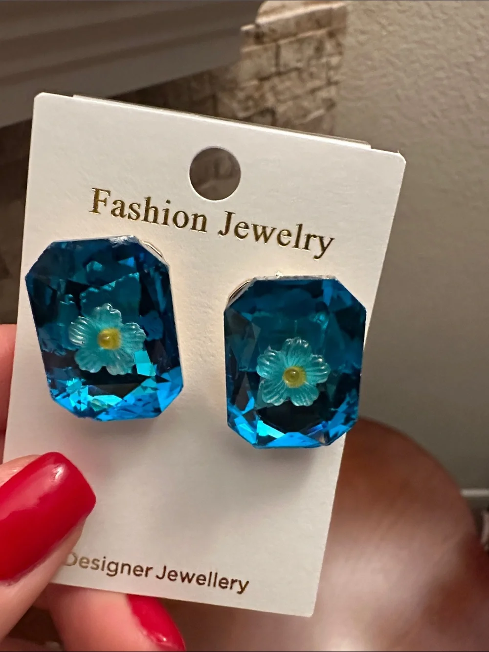 Fashion Jewelry vibrant faceted